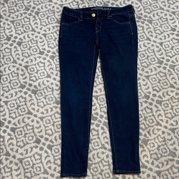 Dark wash AE jeans - Picture 1 of 3